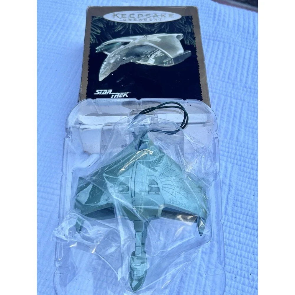 Hallmark 1995 Star Trek Keepsake Ornament - Romullan Warbirdl Green Lights